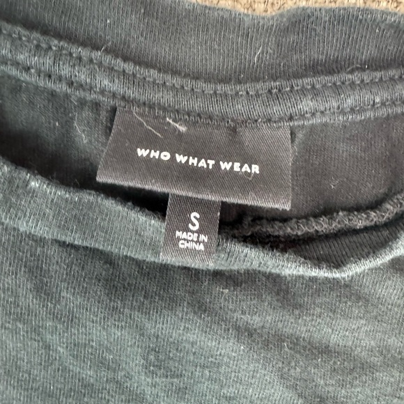 Box with Clothes Different Brands Like Who What Wear, Fashion Nova. - Picture 11 of 13